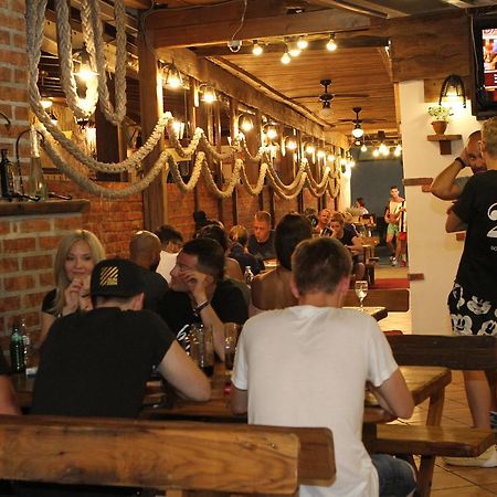 Hostel Timun (Adults Only) Новаля Екстериор снимка